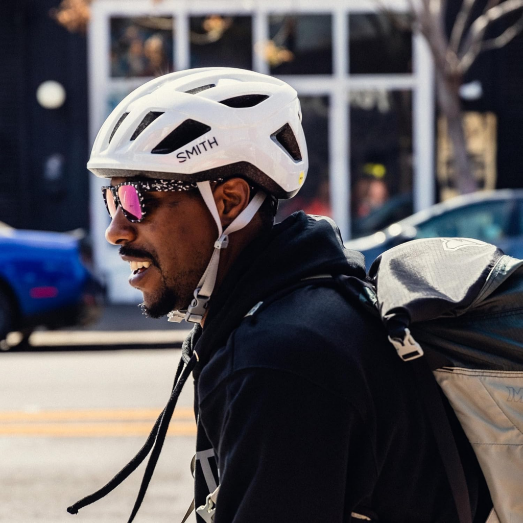 The SMITH MIPS Signal Cycling Helmet