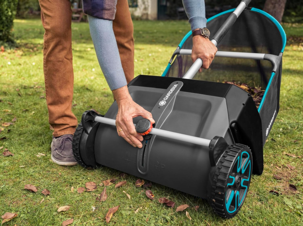 GARDENA Lawn & Leaf Sweeper