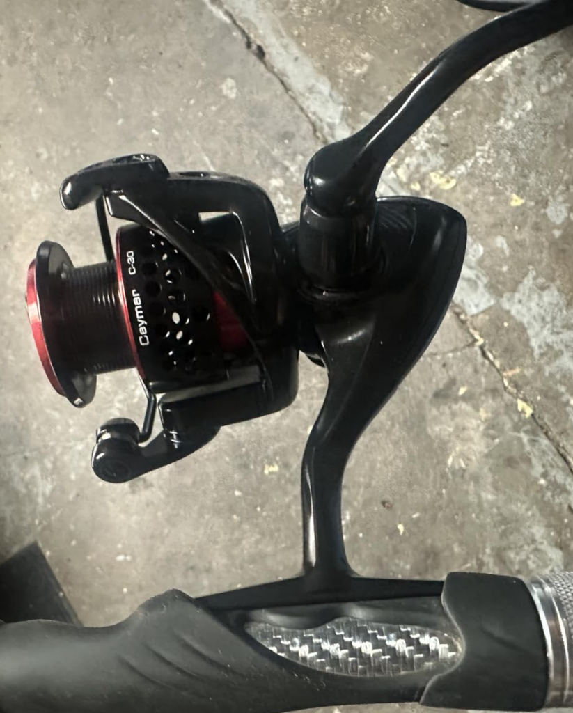 Okuma Ceymar Graphite Lightweight 8BB Reel